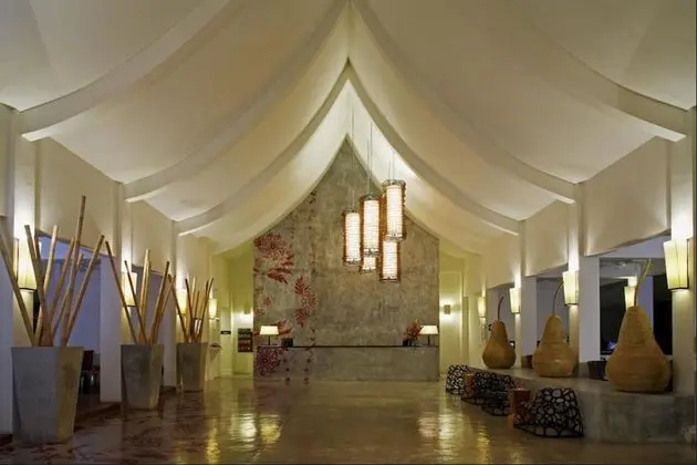 Centara Kata Resort Phuket - Lobi