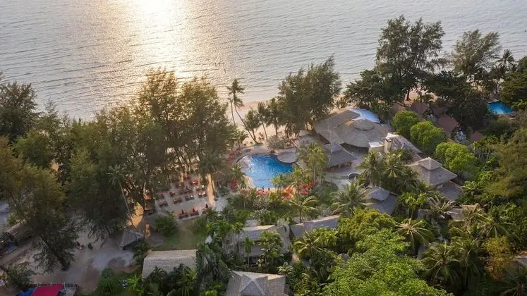Centara Koh Chang Tropicana Resort