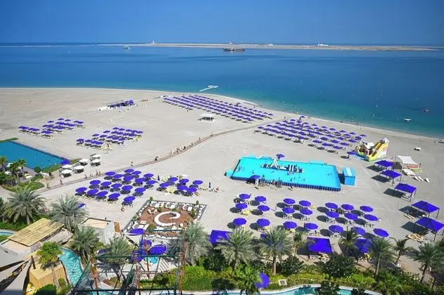 Centara Mirage Beach Resort Dubai - Plaj