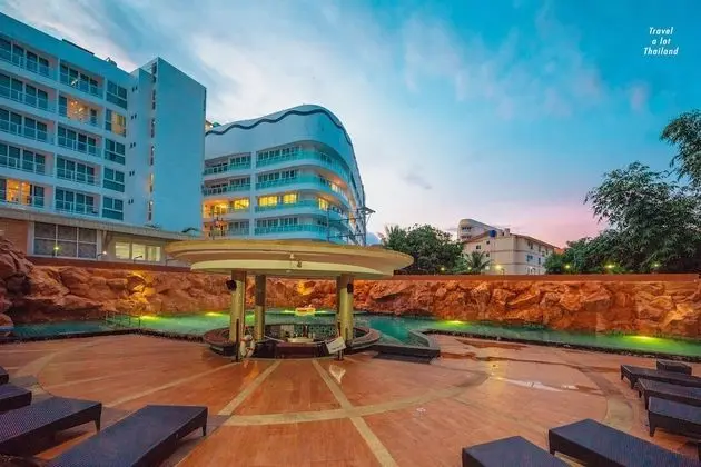 Centara Nova Hotel & Spa Pattaya
