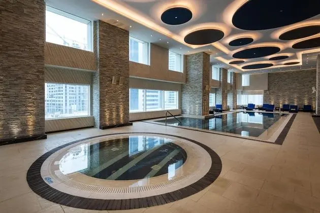 Centara West Bay Hotel & Residences Doha - Havuz