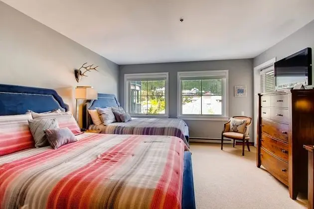 Centennial 2 Bedroom Condo Unit 11 - Oda