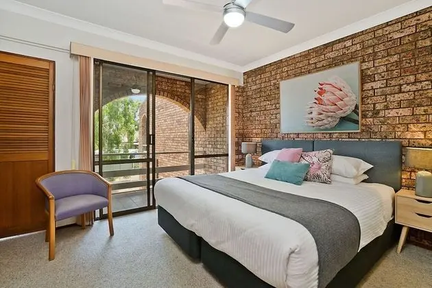 Centennial Terrace Apartments - Oda