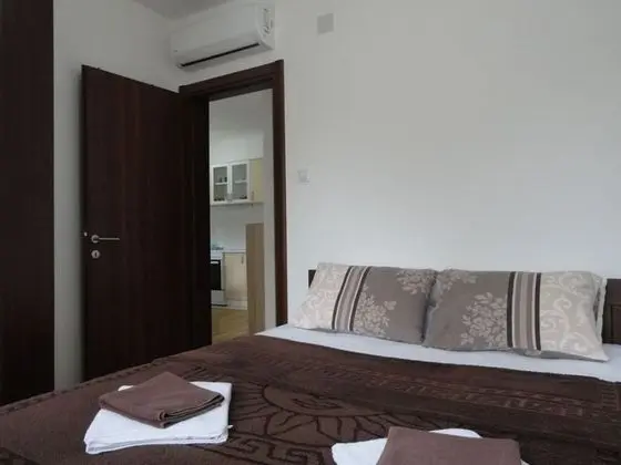 Center Apartment C 18