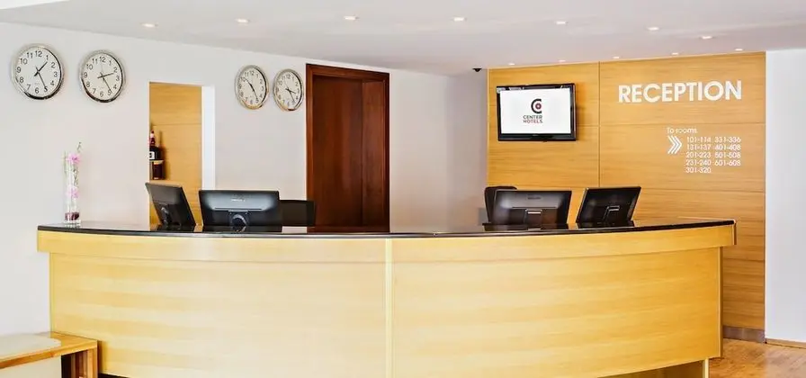 Center Hotels Plaza - Lobi