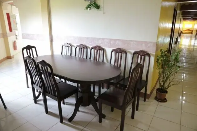 Centillo Travellers Inn - Yerinde Yemek