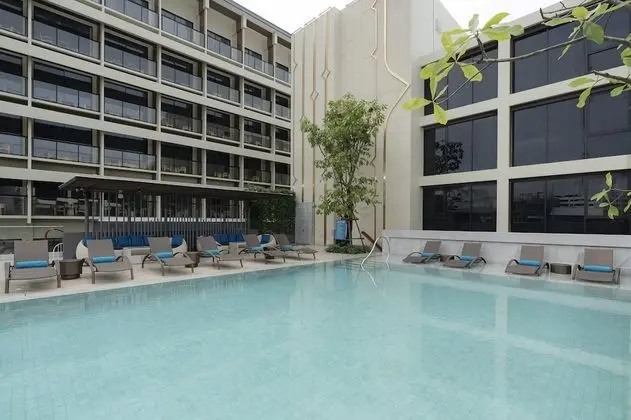 Centra by Centara Hotel Bangkok Phra Nakhon - Havuz