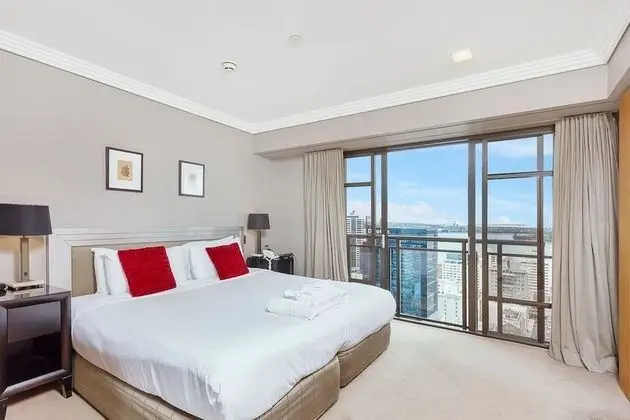 Central 1 Bedroom in Metropolis - Öne Çıkan Resim