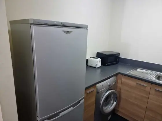 Central 2-bedroom Apartment, Chelmsford, Parking - Mutfak
