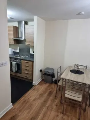 Central 2-bedroom Apartment, Chelmsford, Parking - Mutfak