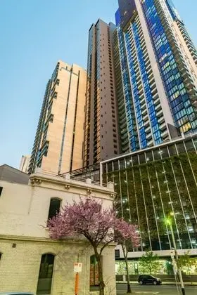 Central 2 Bedroom Apartment in Southbank With Parking - Dış Mekan