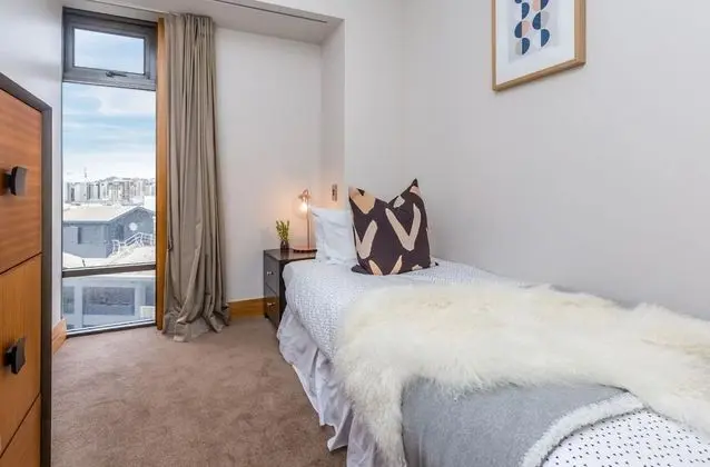 Central 2 Bedroom with Free Parking - Oda