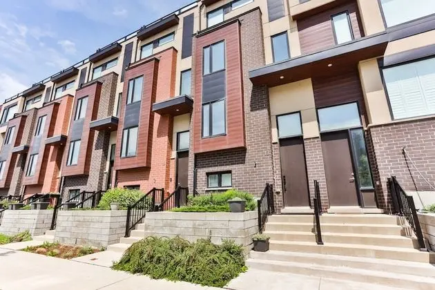 Central 3BDR Townhouse in Downsview Park