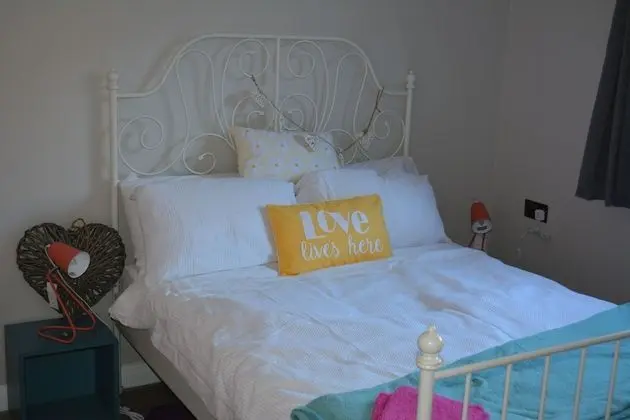 Central Apartment 3B