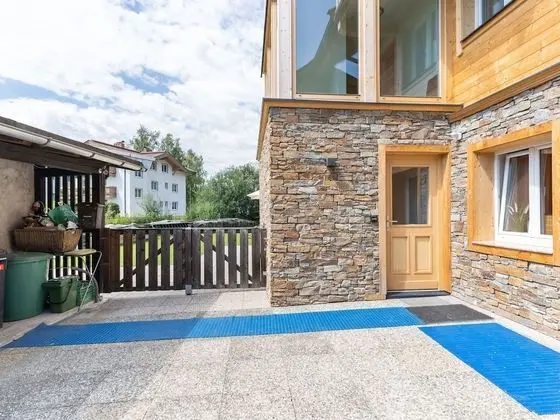 Central Apartment With Balcony, Terrace, Garden, Deckchairs - Lobi