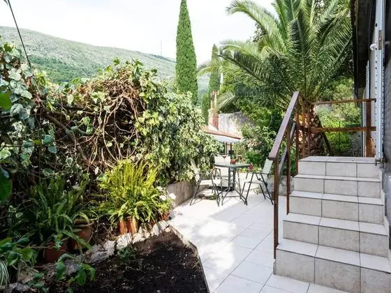 Central Apartment in Dubrovnik With Private Terrace - Dış Mekan