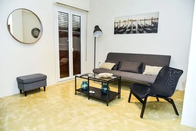 Central apartment at Echarxia 2 beds for 4 pers