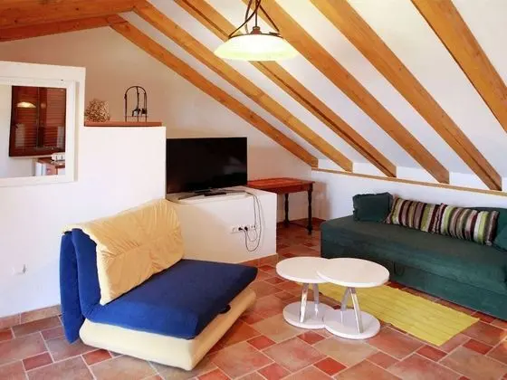 Central Apartment in Okrug Donji near Beach