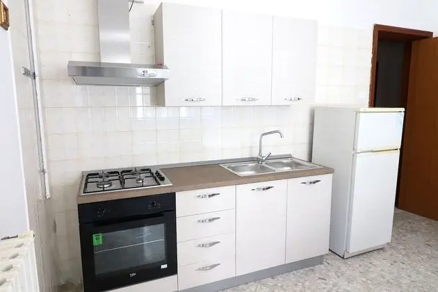Central Apartment With Wi-fi, Air Conditioning And Courtyard Pets Allowed - İç Mekan