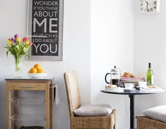 Central Apartment with Wifi - Mutfak