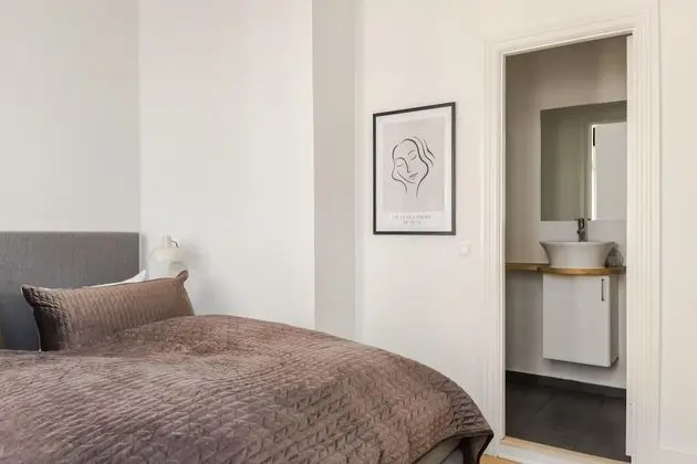Central Apt Newly Renovated Nordic Design