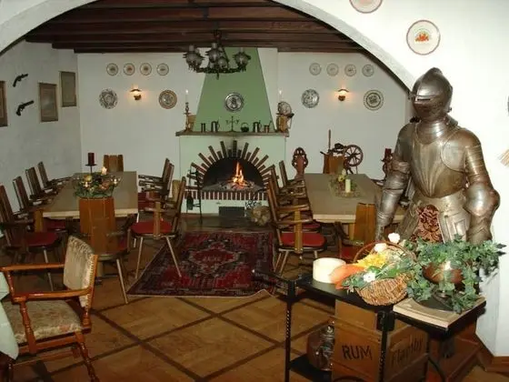 Hotel Central - Yerinde Yemek