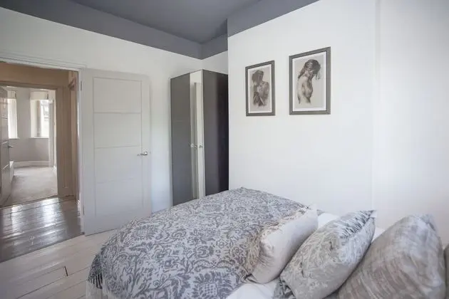 Central Bath House Group Accommodation - Oda