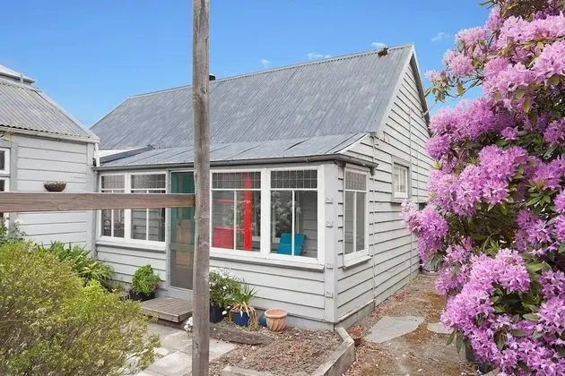 Central Christchurch Cottage