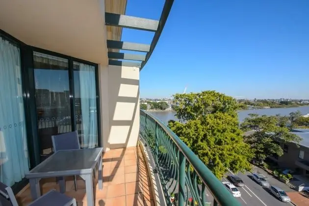 Central Cosmo Apartments