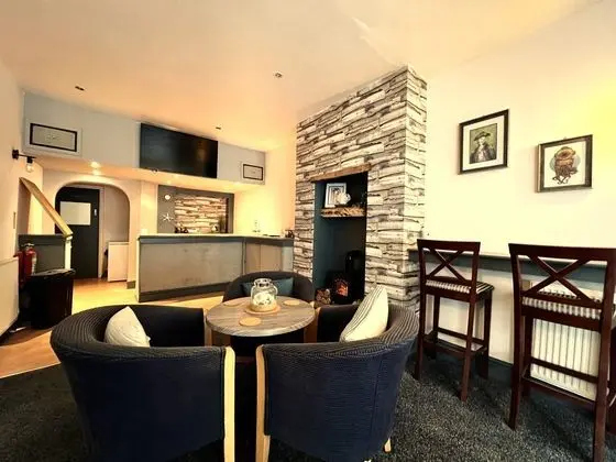 Central Cove Guesthouse - Öne Çıkan Resim