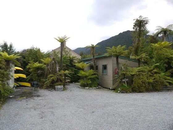Central Franz Josef Cabins and Flats - Dış Mekan