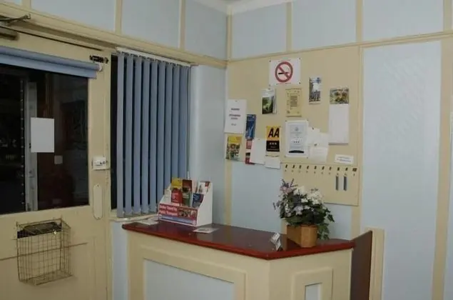 Central Guest House Hotel - Lobi