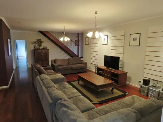 Central Holiday House at 29 Church in Cowes - Öne Çıkan Resim