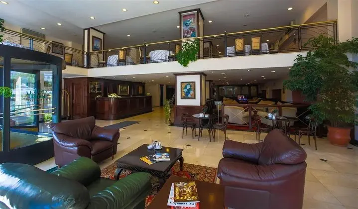 Central Hotel - Lobi