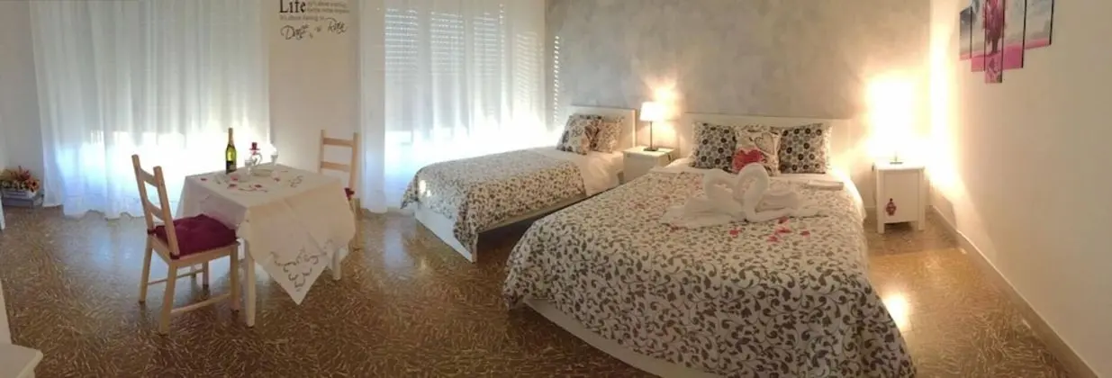 Central House - Öne Çıkan Resim