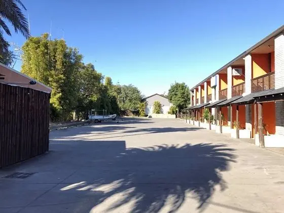 Central Jetty Motel - Dış Mekan