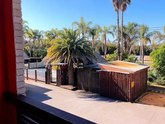 Central Jetty Motel - Havuz