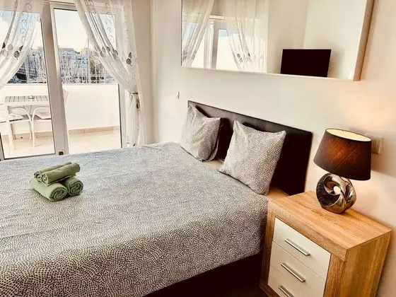 Central Lagos Apt. With Marina Views Near Beaches - Öne Çıkan Resim