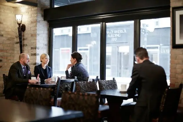 Central Loop Hotel - Yerinde Yemek