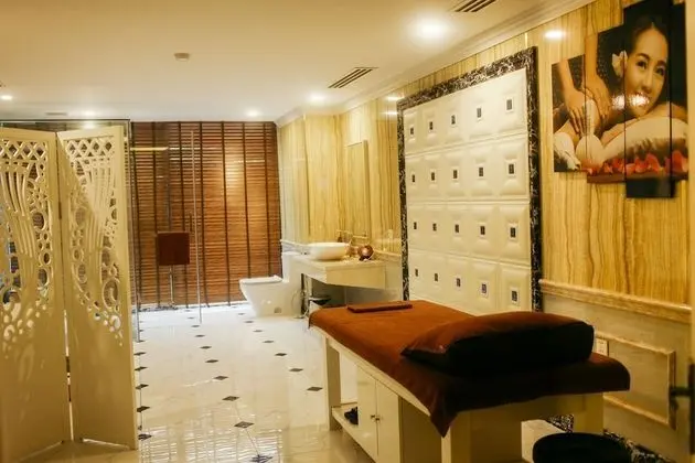 Central Luxury Ha Long Hotel - Spa