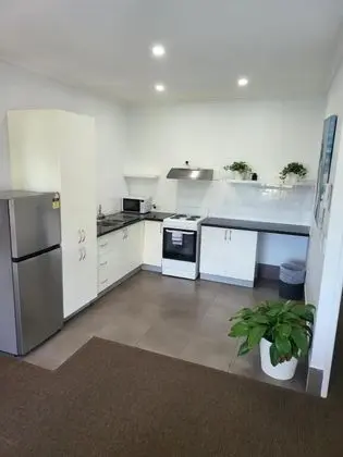 Central Motel Mooloolaba Apartments - Mutfak