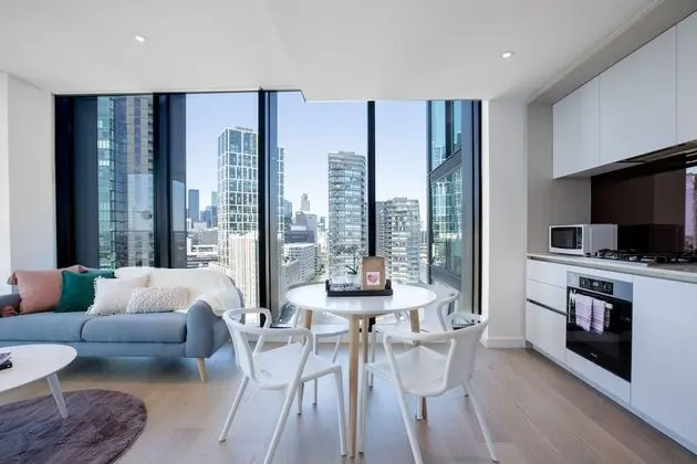 Central Melbourne 2br2bt APT on Collins St+parking