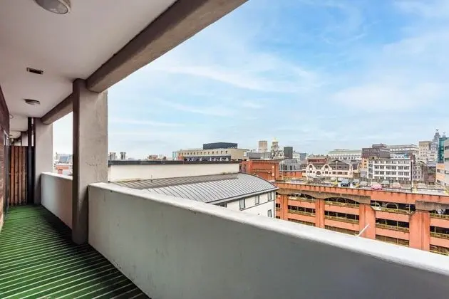 Central Musician s Apartment With Grand Piano
