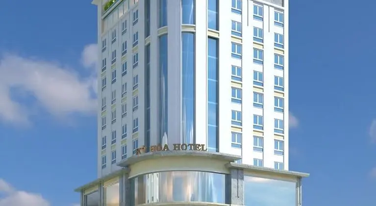 Central Palace Hotel