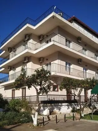 Central Hotel - Dış Mekan