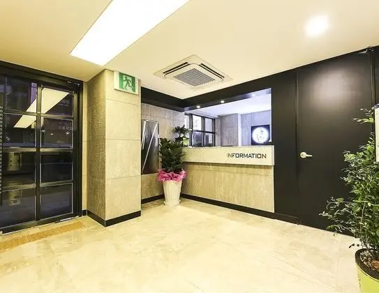 Central Person Hotel Pyeongtaek - Lobi