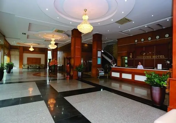 Central Phu Hung Hotel - Lobi