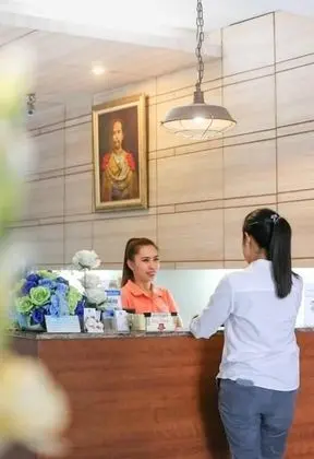 Central Place Hotel - Lobi