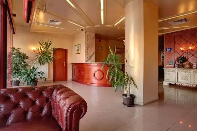 Central Plaza Hotel - Dış Mekan