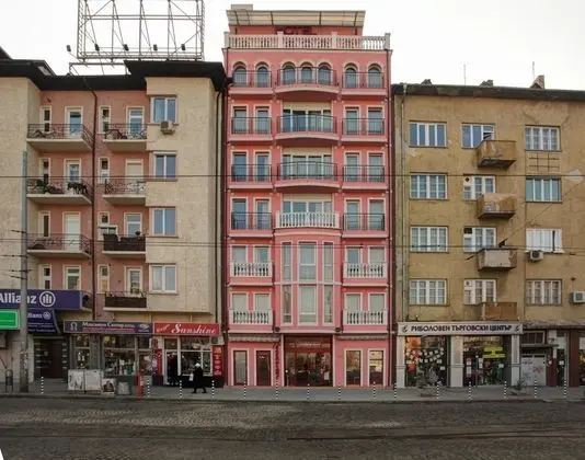 Central Plaza Hotel